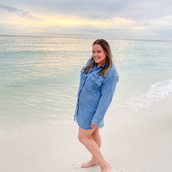 Meet your Posher, Olivia - Picture 1 of 1